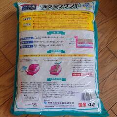 猫 システムトイレ用の砂の画像