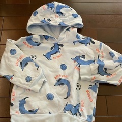 H&M 犬とボールのフード付きパーカー  サイズ110/116センチ