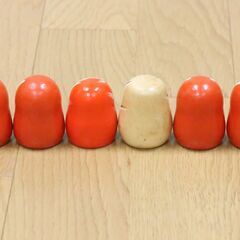 【8月24日　最終処分】　無料　ミニダルマ　6個　直径3.5㎝×高さ4㎝　置物　インテリア　雑貨　中古品の画像