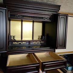 （値段更新1900円）仏壇（購入時29800円）　高さ550.　幅下462上475.　奥行き下300上305の画像