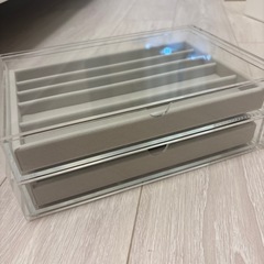 アクセサリーケースの画像