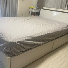 ニトリ ダブルベッド 収納つきの画像