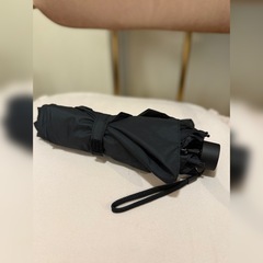 晴雨兼用 折りたたみ傘 親骨の長さ60cm / 6本骨 / 黒の画像