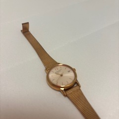 MARGARET HOWELLの時計の画像