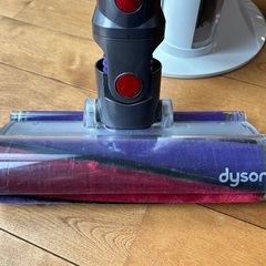 〈お取引予定者決定〉Dyson Cyclone V10 Fluffy (SV12 FF LF) used Junk品の画像