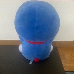 ドラえもんぬいぐるみの画像