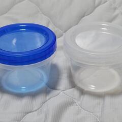 美品✨️小さいタッパー８個の画像