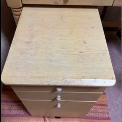 お譲りします！木製机の画像