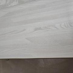 折りたたみテーブル