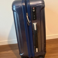 【無料】スーツケース32L？鍵付きの画像