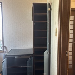 ガラス扉本棚
の画像