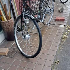 【リサイクルショップどりーむ鹿大前店】　No278　自転車　26インチ　オートライト・カゴ・切り替え付き🎵　ママチャリ　の画像