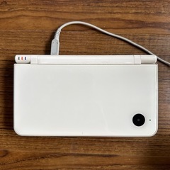 ニンテンドーDS LLの画像