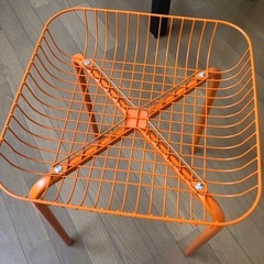 本日限定　謎のカゴテーブル