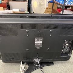 SHARP AQUOS LC-32E9 32インチテレビの画像