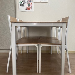 ダイニングテーブル、チェアの画像