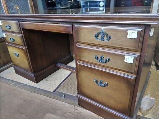 木製クラシックデスク　社長机 引き出し7つ