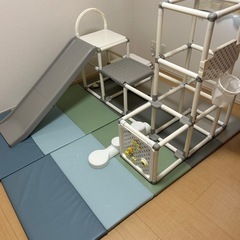 受け渡し予定決定‼️　ジャングルジム　すべり台　室内遊具の画像