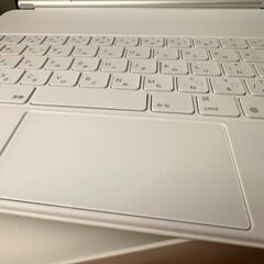 【極美品】Magic Keyboard MJQL3J/A 2R044の画像