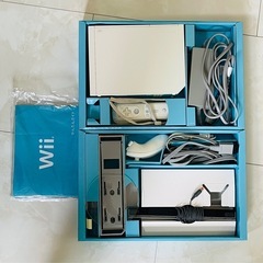 Nintendo 任天堂　Wii 本体 ホワイト　ケーブル、リモコン付の画像