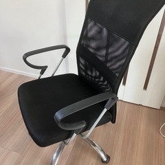 オフィスチェアの画像