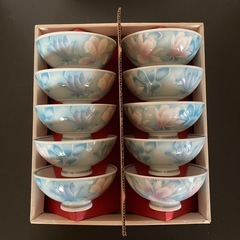 ✨未使用✨ 【磁器製】 🍚茶碗 🪷花柄 10個セット 🎁化粧箱付き の画像