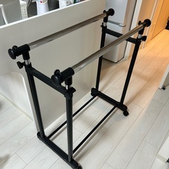 ハンガーラック キャスター・フック付き　2段掛け