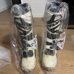 モトクロスブーツ