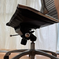 アルミナムチェア　リプロダクトの画像