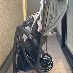 中古　ベビーカー　コンビ　combiの画像