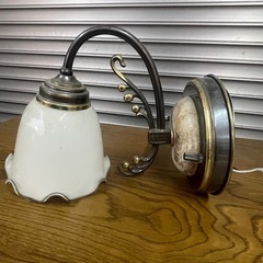 壁掛け照明の画像
