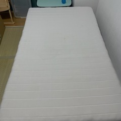 セミダブルベッドの画像