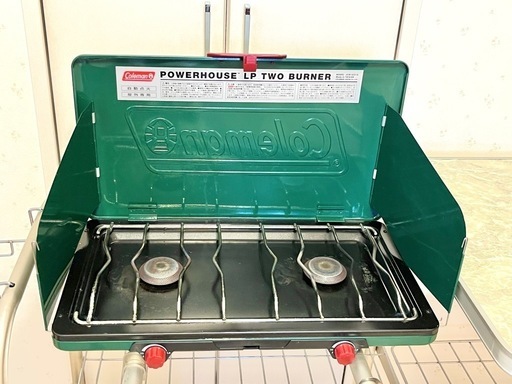 Coleman 2バーナーバーベキューコンロ &キッチンテーブルセット