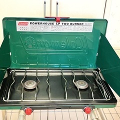 Coleman 2バーナーバーベキューコンロ &キッチンテーブルセット