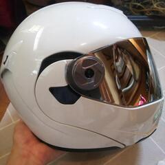 ヘルメットの画像
