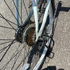 値下げしました。　綺麗な27インチ　自転車　6段変速　使用期間4ヶ月　　の画像
