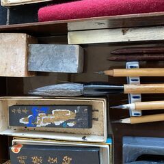 【お取引中】書道具　（硯、墨、大筆、小筆、毛氈、文鎮など）の画像