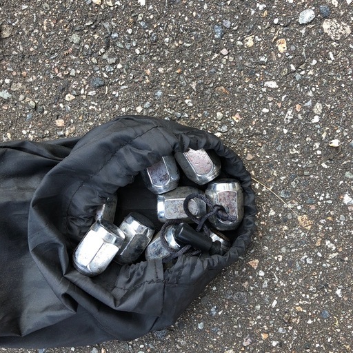 タイヤ、ホイール 175/54/R15 toyota Aqua