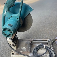MAKITA マキタ 355mm切断機 LW1401の画像