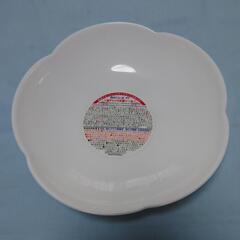 未使用新品☆MADE IN FRANCE ヤマザキ春のパンまつり2020年☆白いフローラルディッシュ17cmセンチ×4cm深皿サラダボウル×4枚セットの画像