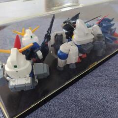 ガンダム,プラモ(デフォルメ)＋ケースのセットの画像