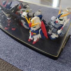 ガンダム,プラモ(デフォルメ)＋ケースのセットの画像