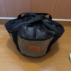 キャプテンスタッグ　CAPTAINSTAG ダッチオーブン　収納ケース付き  の画像
