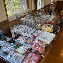 アクセサリー、雑貨、ぬいぐるみ、ハンドメイド、ベビー用品、絵本、食器の画像