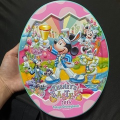 ディズニー　缶3個、プラスチックケース2個セット
