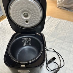 アイリスオーヤマ 炊飯器 美品の画像