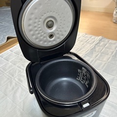 アイリスオーヤマ 炊飯器 美品の画像