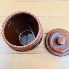 梅干し壺の画像