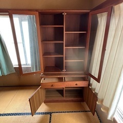 【終了】食器棚・本棚の画像