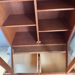 【終了】食器棚・本棚の画像